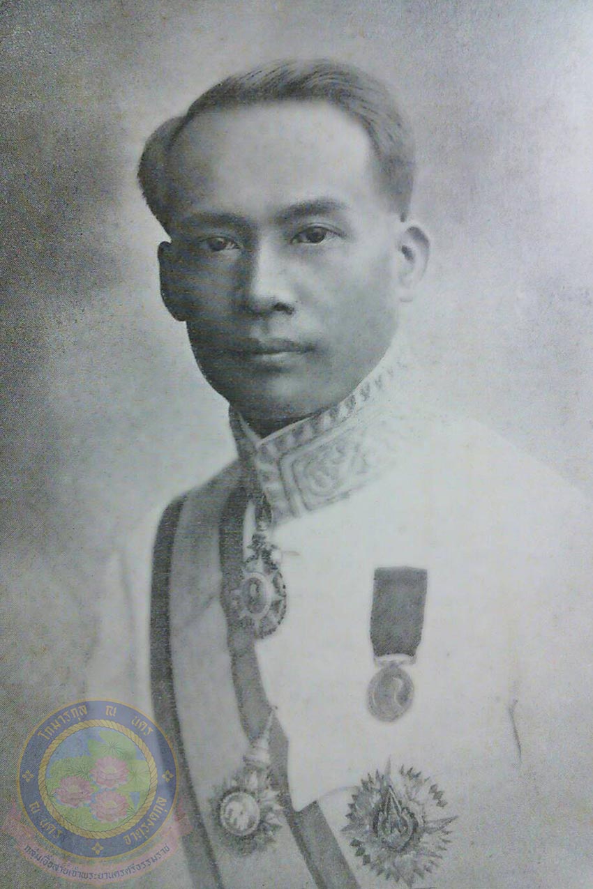 พระยาโกมารกุลมนตรี วัยหนุ่ม